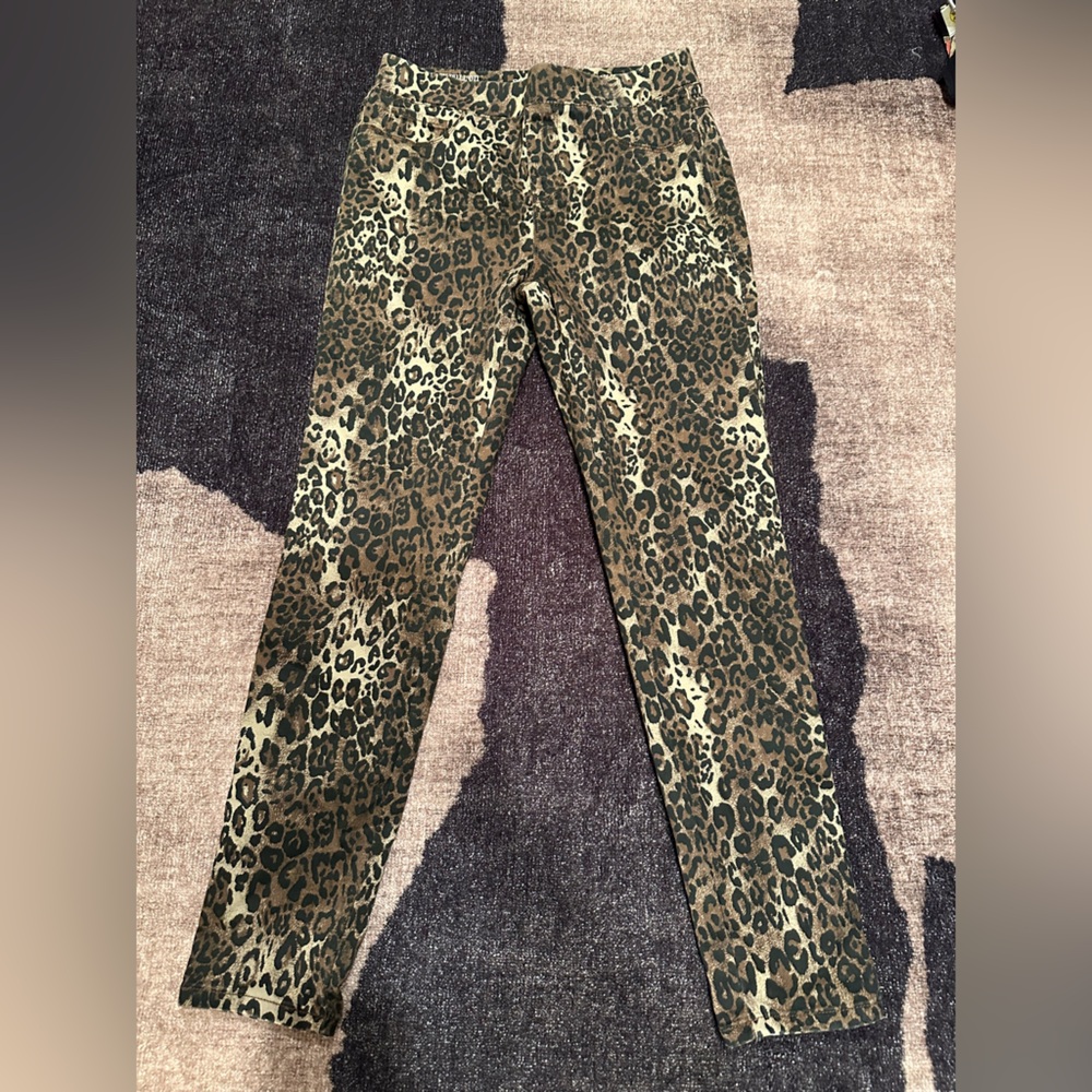 Leopard Print Pull on Legging Pants